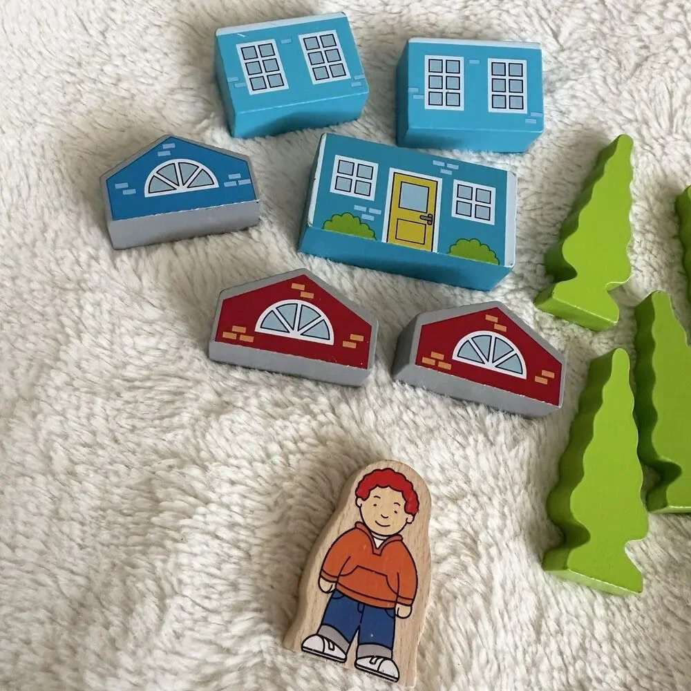 Wooden Train Accessories 19 Piece Lot Tree Animal Buildings Pretend Play Toys